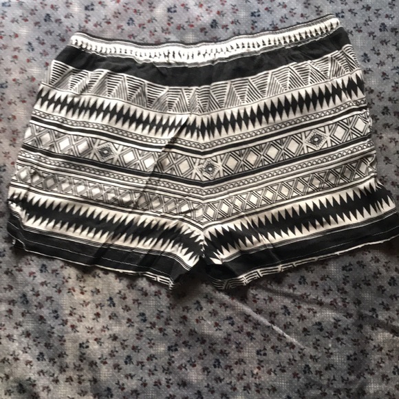 Women’s Boho No Boundaries Linen Shirts M 7-9 - Picture 2 of 5